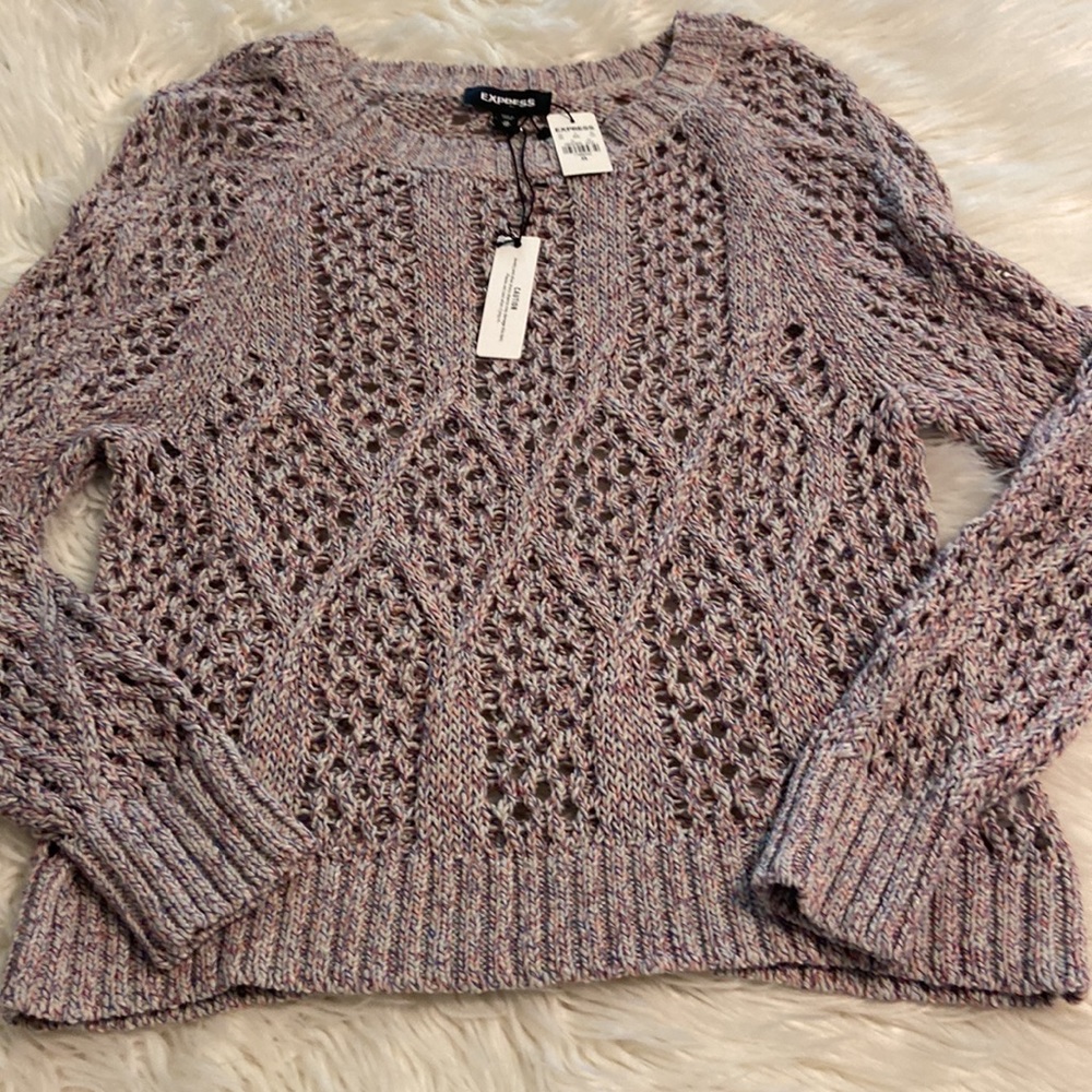 Express size XS sweater long sleeves brand new with tag length 22” bust 32” - Picture 12 of 12